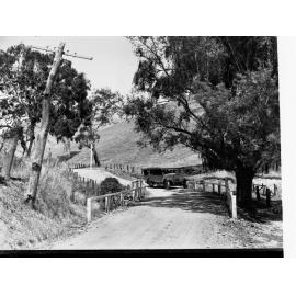 Tourist Bureau Charabanc on Waterfall Gully Road