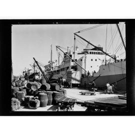 Ship alongside docks