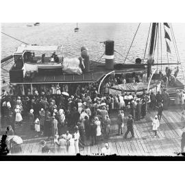 People Disembarking from Steamer "Kooraka"at Glenelg Jetty