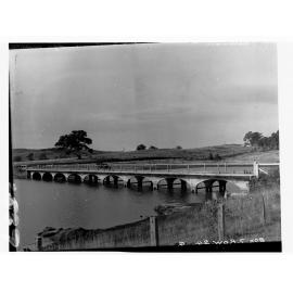 Warren Reservoir - Public Works Commissioner's Report, Plate 14 - Caption: Warren waterworks, reinforced concrete bridge on road deviation