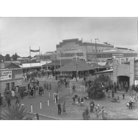 Royal Adelaide Show showing people