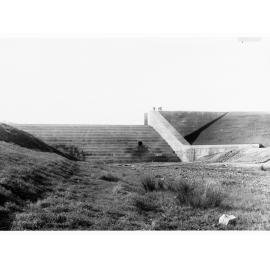 Bundaleer Reservoir - showing steps