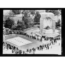 Flower Day - War Memorial on North Terrace