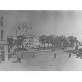 View of building with large dome in USA - Town Planning photos USA