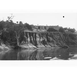 Cliffs on the River Murray - Parliamentary Tour of River Murray
