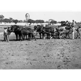Mail in the Far North, Horses and Buggy