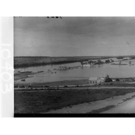 View of River Murray from Bridgeport Hotel