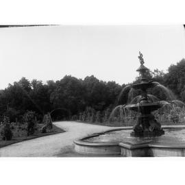 Fountain in the Botanic Gardens