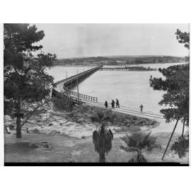 Victor Harbor from Granite Island showing causeway