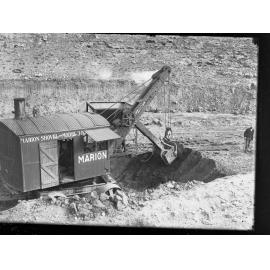 Marion steam shovel excavating at Pompoota Flat