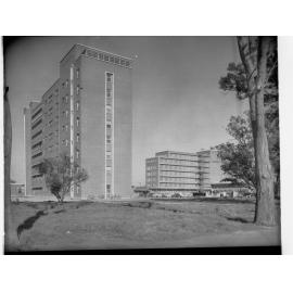 Queen Elizabeth Hospital During Construction