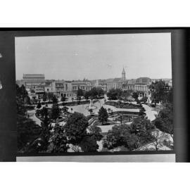 City in South America Featuring Central Gardens