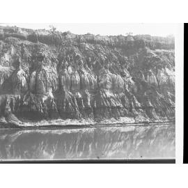 Cliffs, River Murray near Morgan