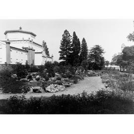 Botanic Gardens Showing Palm House