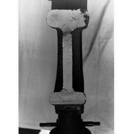 Hydraulic rivetter, Islington