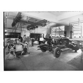 Motor car workshop at the Trades School