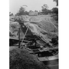 Glenelg Sewers - Men Working