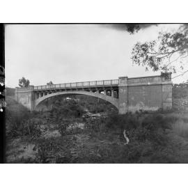 Reinforced Concrete Bridge over the River Torrens, on the new Torrens Gorge Main Road