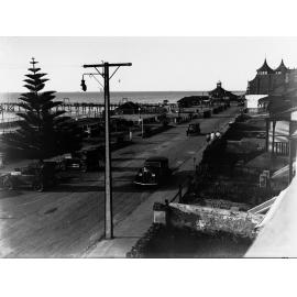 Henley Beach showing street with automobiles along side of road