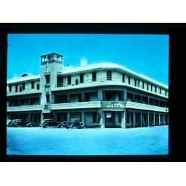 Hotel Renmark Showing Automobiles