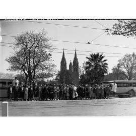 Victorian tourist party at Memorial Gardens