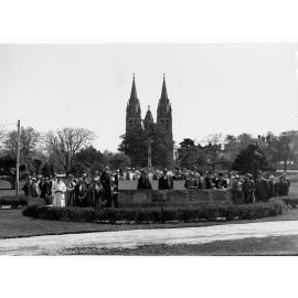 Victorian tourist party at Memorial Gardens