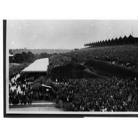 Crowds at an Oval