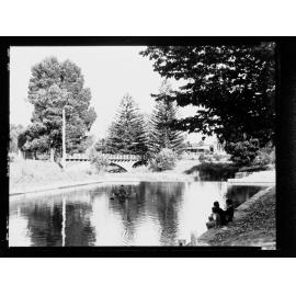 Strathalbyn - river & footbridge