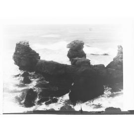 Bird Island McDonnell Bay