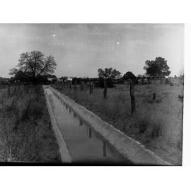 Irrigation channel - Berri
