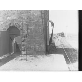 Manoora Railway Station, 