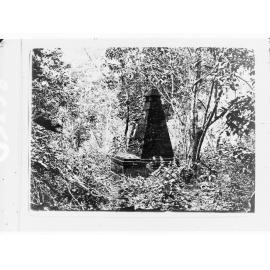 Monument, old cemetery, Port Essington - Northern Territory