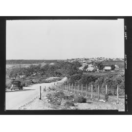 Waikerie - road into town