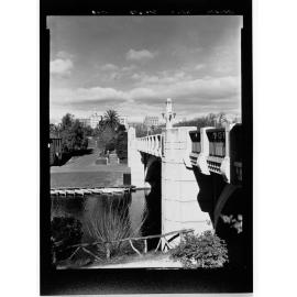 Adelaide - bridge over River Torrens