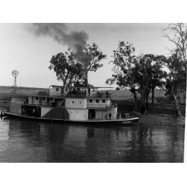 Paddlesteamer Marion on River Murray