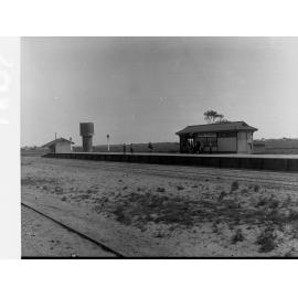 Long Plains Railway Station
