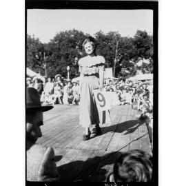 Henley on Torrens - entrant in beauty contest (No. 9)