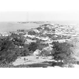 Victor Harbor - showing Granite Island