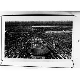 Steel reinforcement for floor of concrete tank