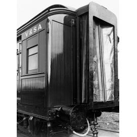 Carriage 43 BE at Islington