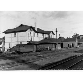 Gladstone Railway Station