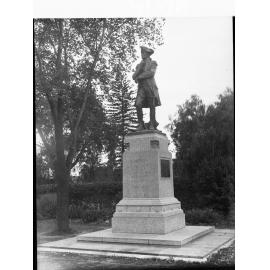 Statue of Matthew Flinders