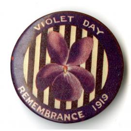 Violet Day Badge - Remembrance 1919