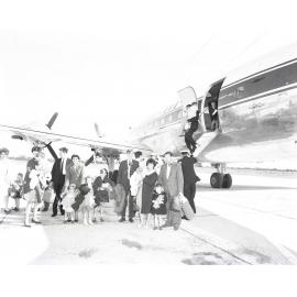 Migrant Families Arriving at Whyalla Airport